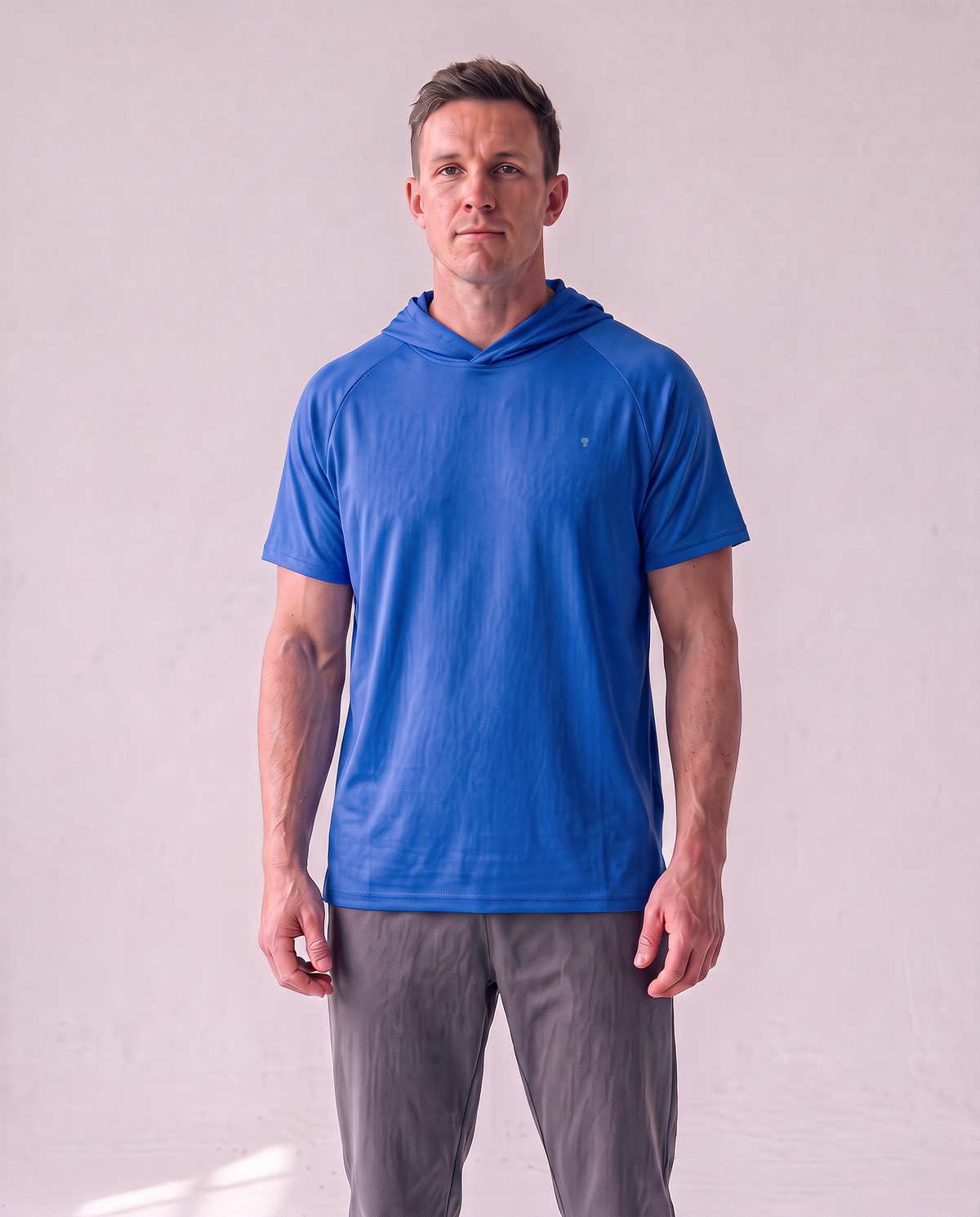 Polocom Plus Pace Short-Sleeve Hooded Tee - Klein Blue - worn front with small silver emblem [9030]