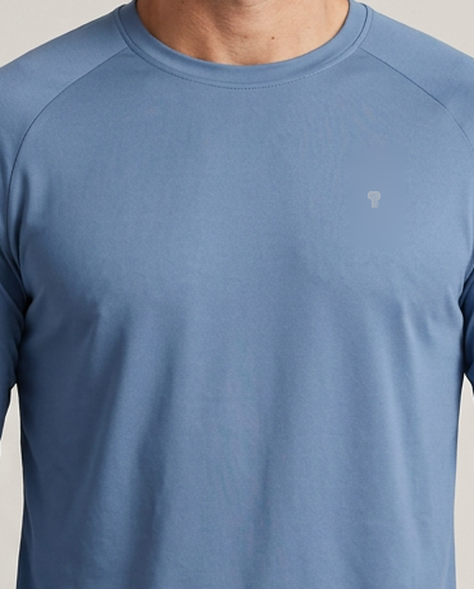 Polocom Plus Airlight Raglan Long-Sleeve Tee in Blue, crew neckline and raglan shoulder detail