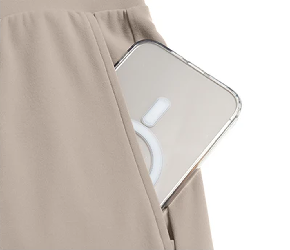Polocom Plus Court Quarter-Zip & Shorts Set in Flaxen, shorts side pocket detail
