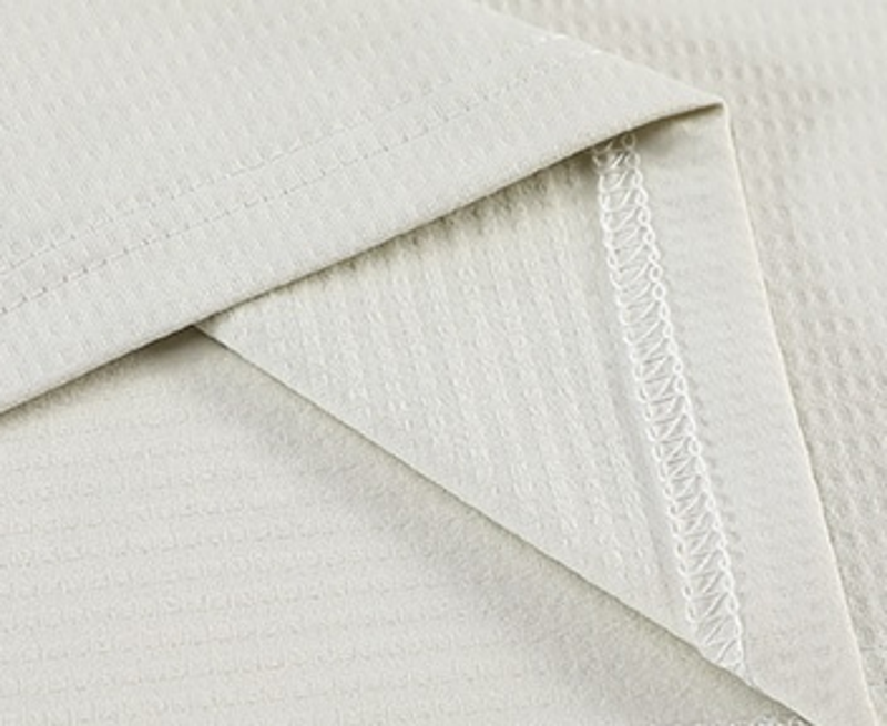 Flux Nylon Long Sleeve Tee hem construction detail