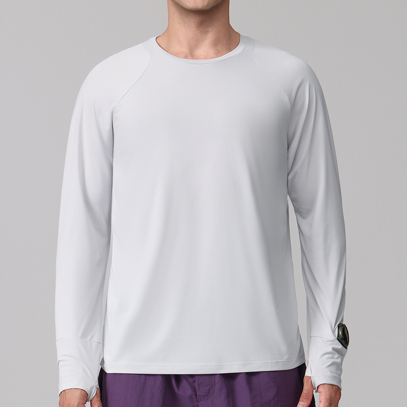 Polocom Plus Pace Ultralight Long Sleeve Tee in Gray, front model view
