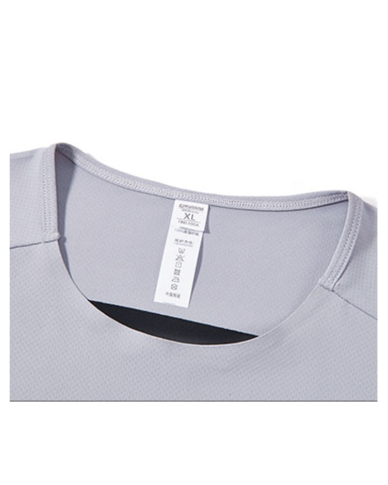 Polocom Plus Aero Plain Training Tee — Crew neckline detail
