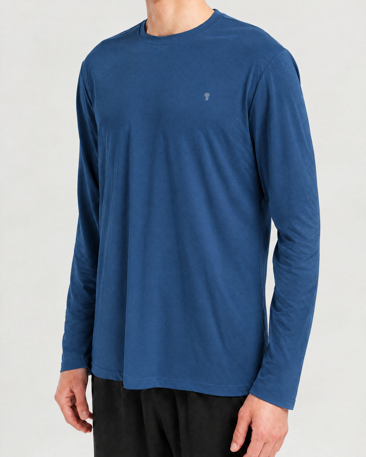 Core Long-Sleeve Training Tee | Blue | Front view