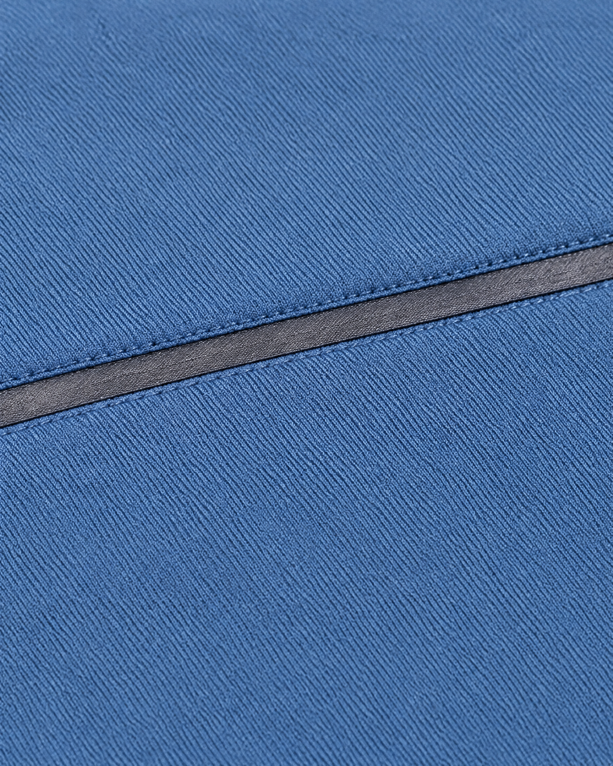 Court Shoulder-Trim Long-Sleeve Polo | Blue | Shoulder trim detail view