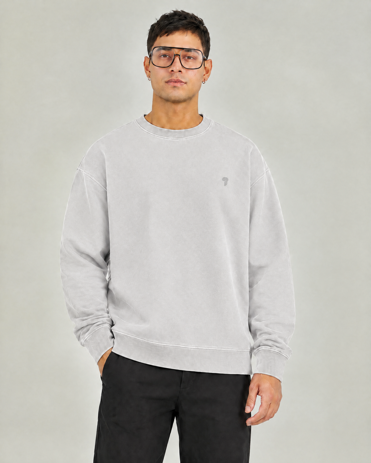 Everyday Washed Crewneck Sweatshirt | Washed Gray White | Front view