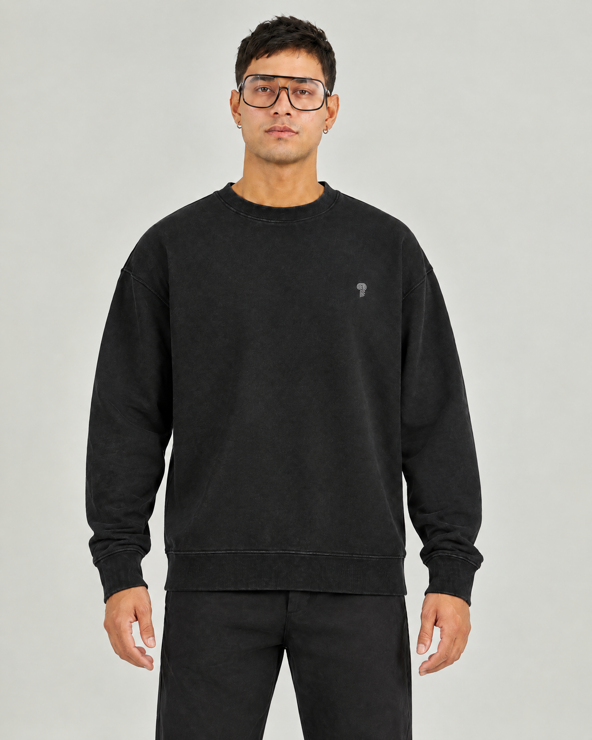Everyday Washed Crewneck Sweatshirt | Washed Black | Front view