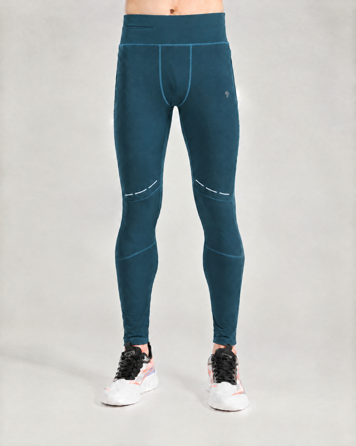 Form Pocket Training Tights | Green | Front view