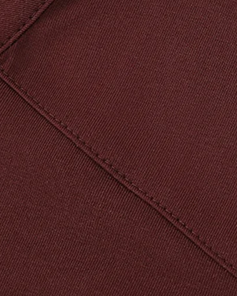 Form quarter-zip tee Red knit fabric and stitching detail