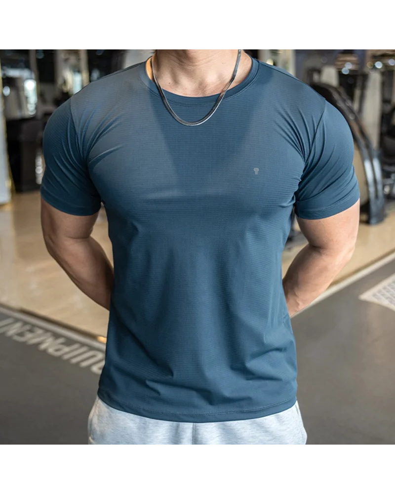 Polocom Plus Tempo Stretch Crew Tee in Cyan, model view