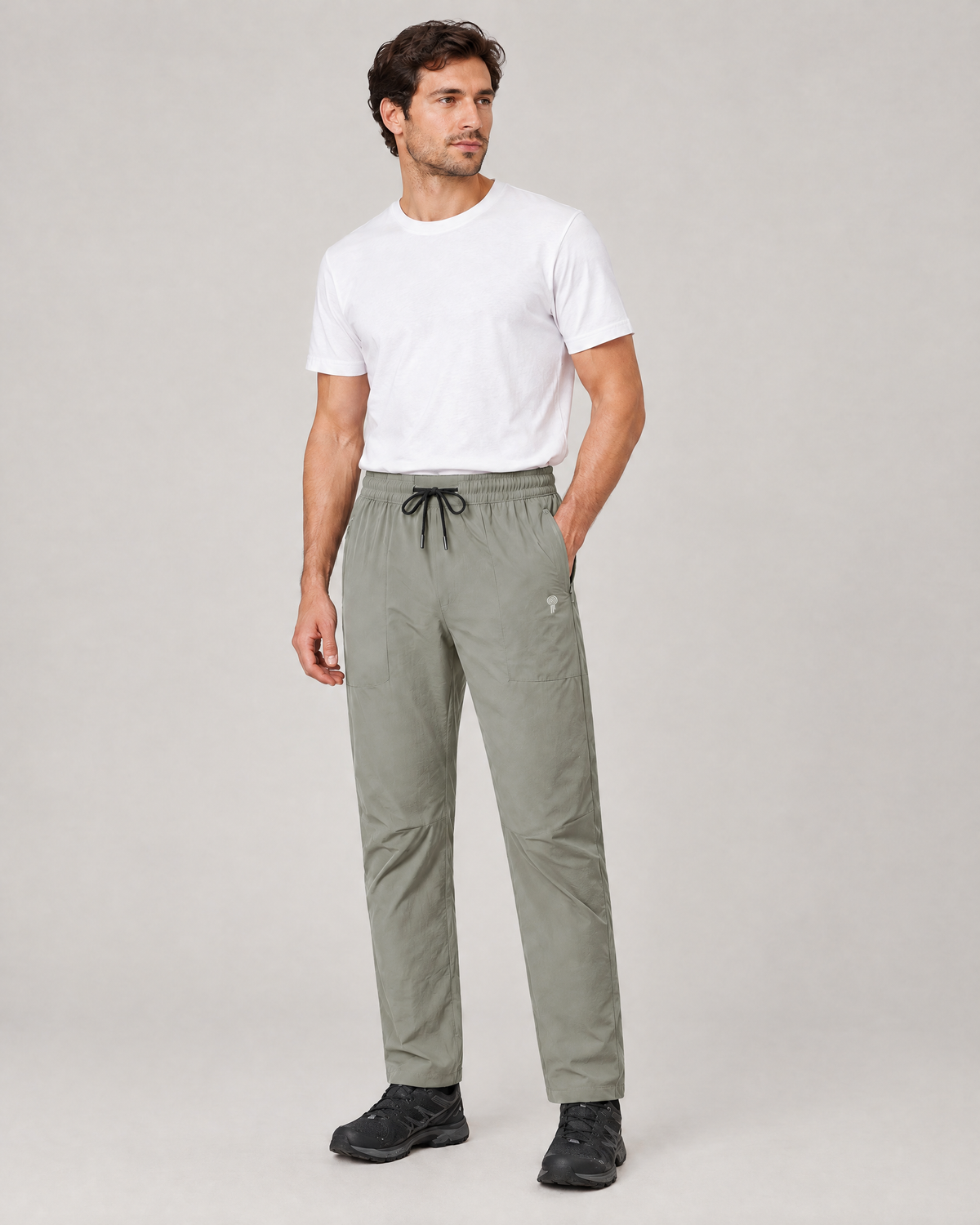 Trail Panel Training Pants | Light grey | Front view