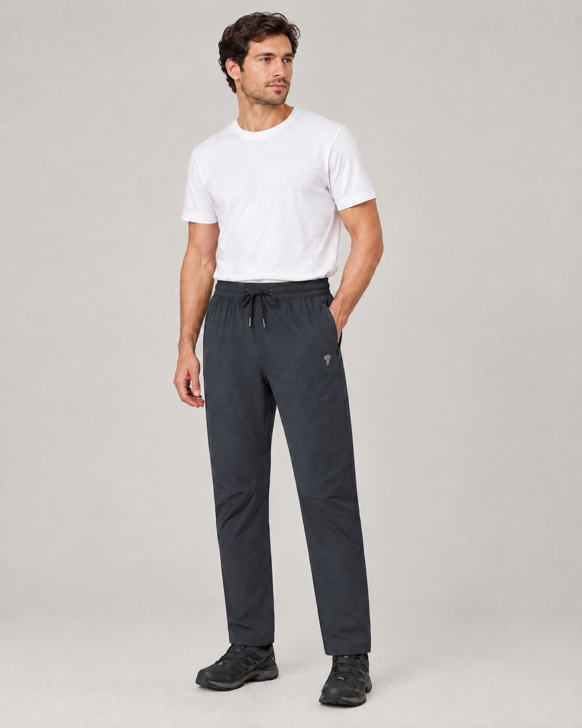 Trail Panel Training Pants | Dark grey | Front view