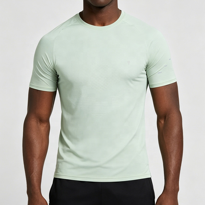 Polocom Plus Pulse Reflective Training Tee in Light green, model front view