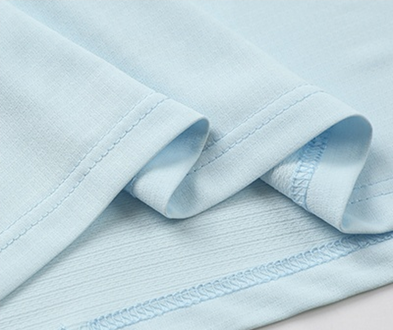 Pulse Reflective Training Tee hem stitching detail